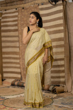 Load image into Gallery viewer, TRAPI MAHESHWARI COTTON PALE YELLOW BOOTI SAREE
