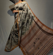 Load image into Gallery viewer, ANUSHA COTTON KHADI ECOPRINT HANDWOVEN SAREE
