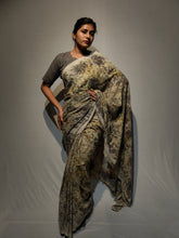 Load image into Gallery viewer, NIGRAH KHADI ECO PRINT HANDWOVEN SAREE
