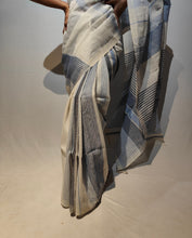 Load image into Gallery viewer, LINEN-LI LINEN HANDWOVEN SAREE
