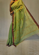 Load image into Gallery viewer, PATTI COTTON DOBBY BOOTI HANDWOVEN SAREE
