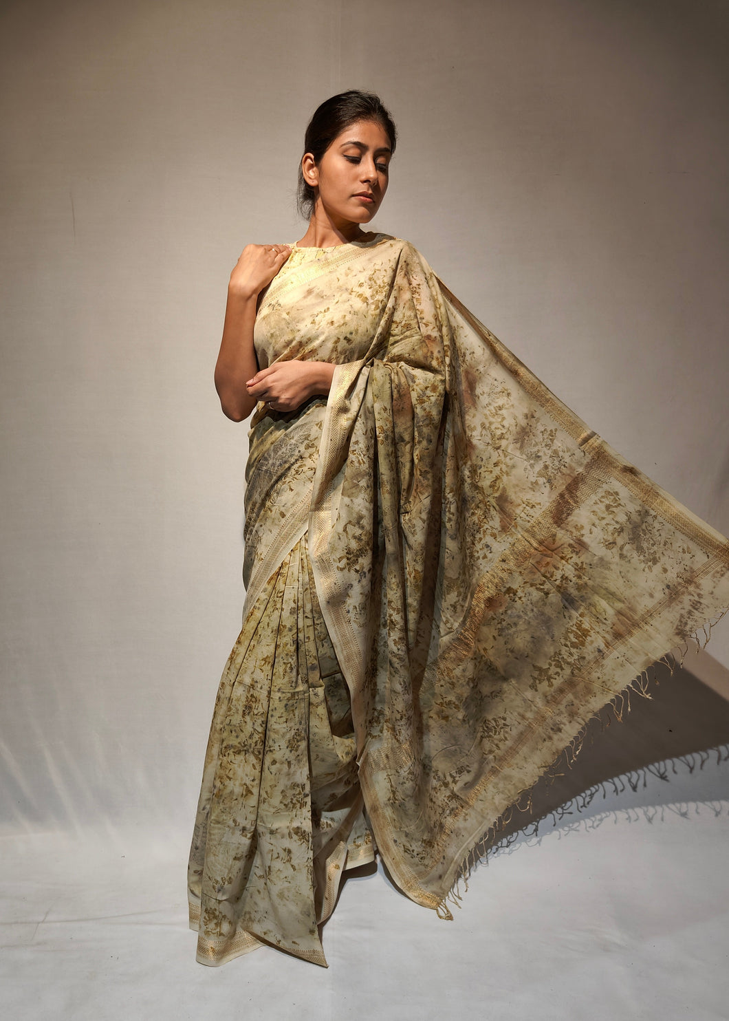 GENDA COTTON DOBBY ECO PRINT HANDWOVEN SAREE