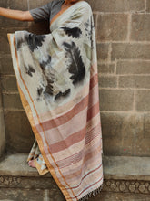 Load image into Gallery viewer, VENUS COTTON KHADI DOBBY ZARI ECO PRINT HANDWOVEN SAREE
